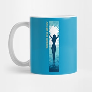 get that sunshine, swimming pool lifestyle v3 Mug